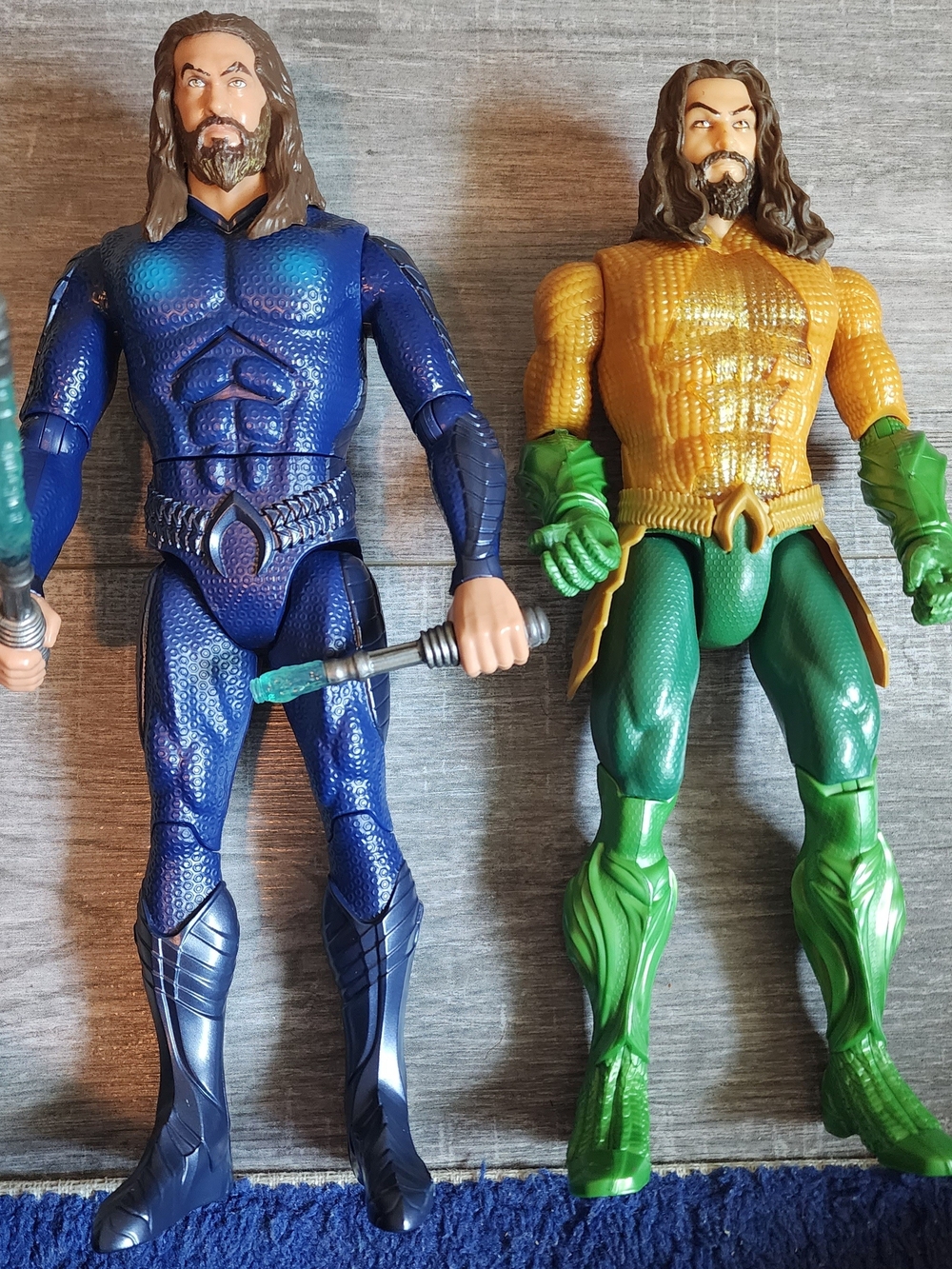 DC Aquaman Action Figure Bundle — Double Strike + Classic Suit (12")